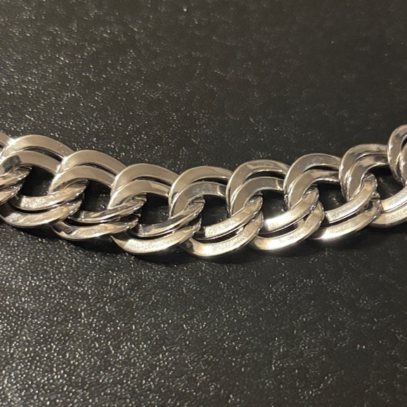 Silver Tone Double Link Monet Curb Chain Necklace - Picture 2 of 8